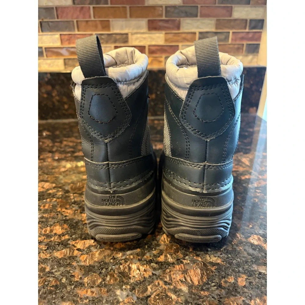 The North Face Alpenglow Snow Boots Toddler 10 Gray Black Waterproof Excellent
